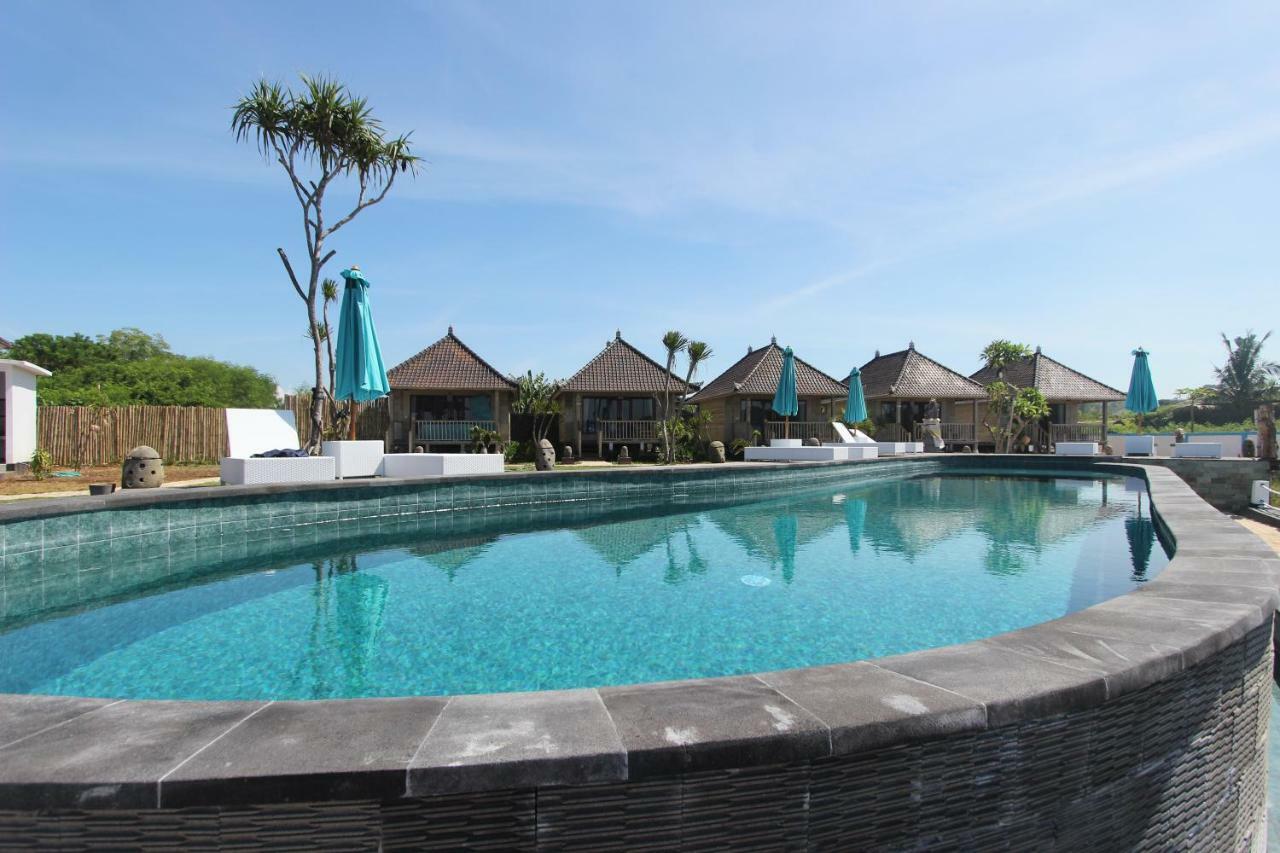 Ombak Bay Lembongan Hotel Exterior photo