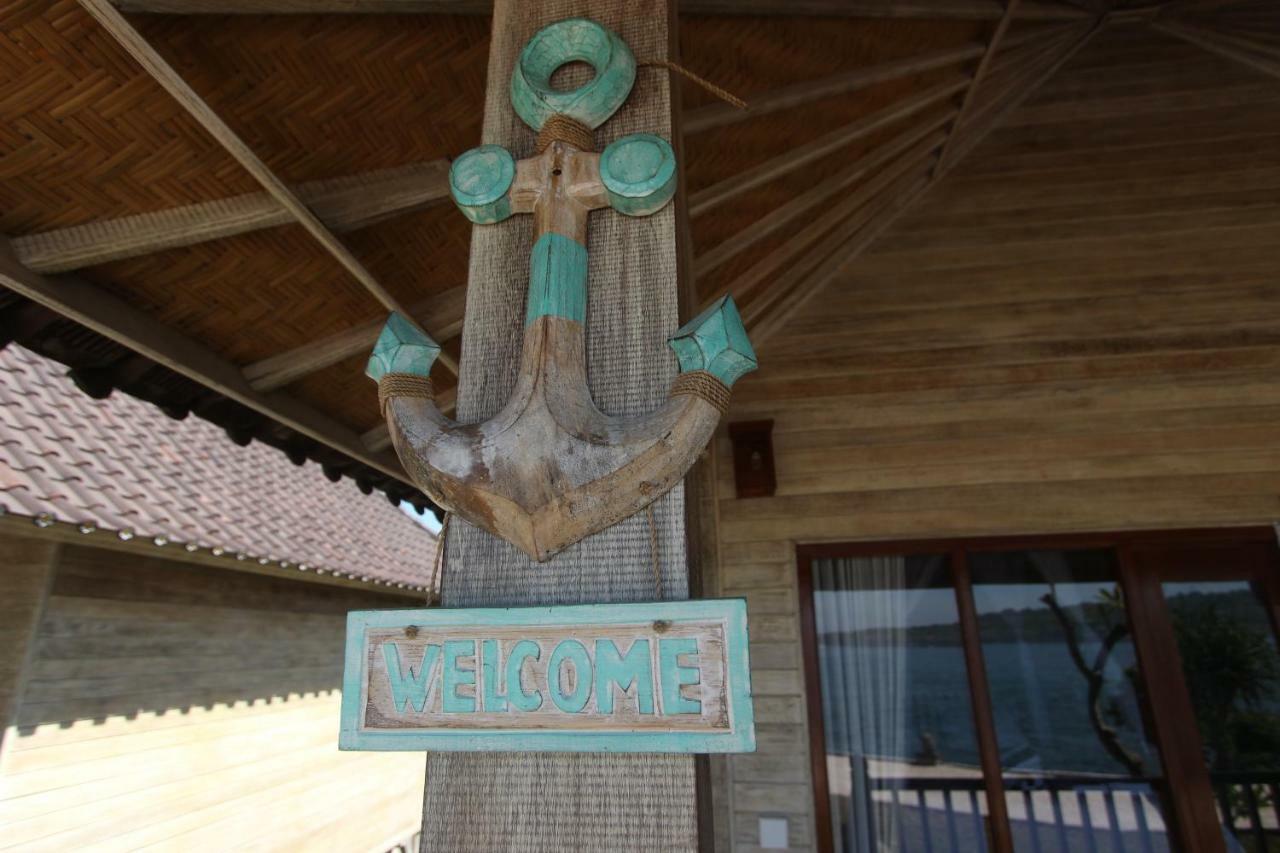 Ombak Bay Lembongan Hotel Exterior photo