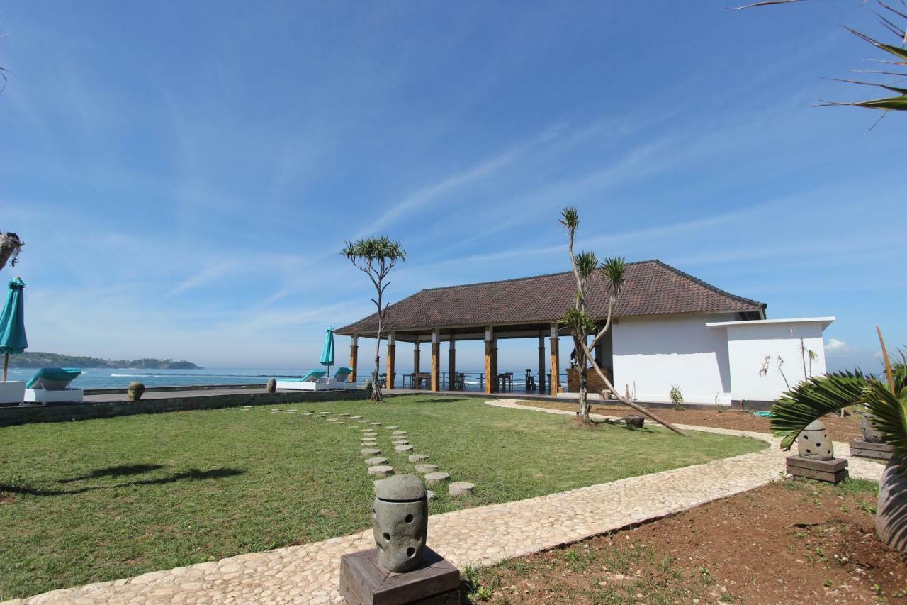 Ombak Bay Lembongan Hotel Exterior photo