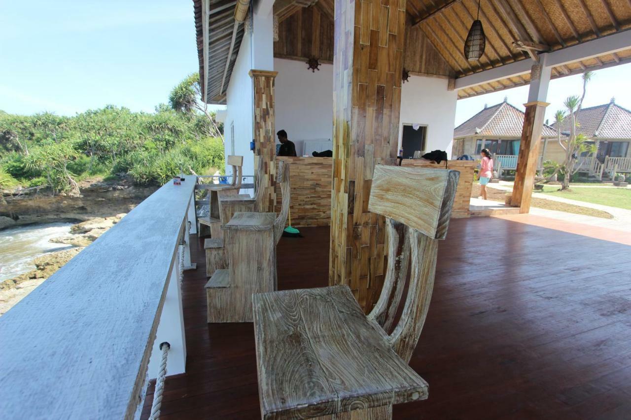 Ombak Bay Lembongan Hotel Exterior photo