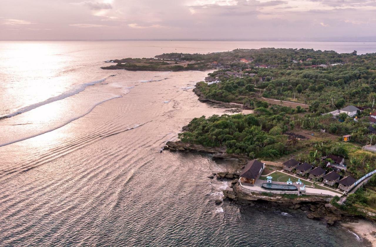 Ombak Bay Lembongan Hotel Exterior photo