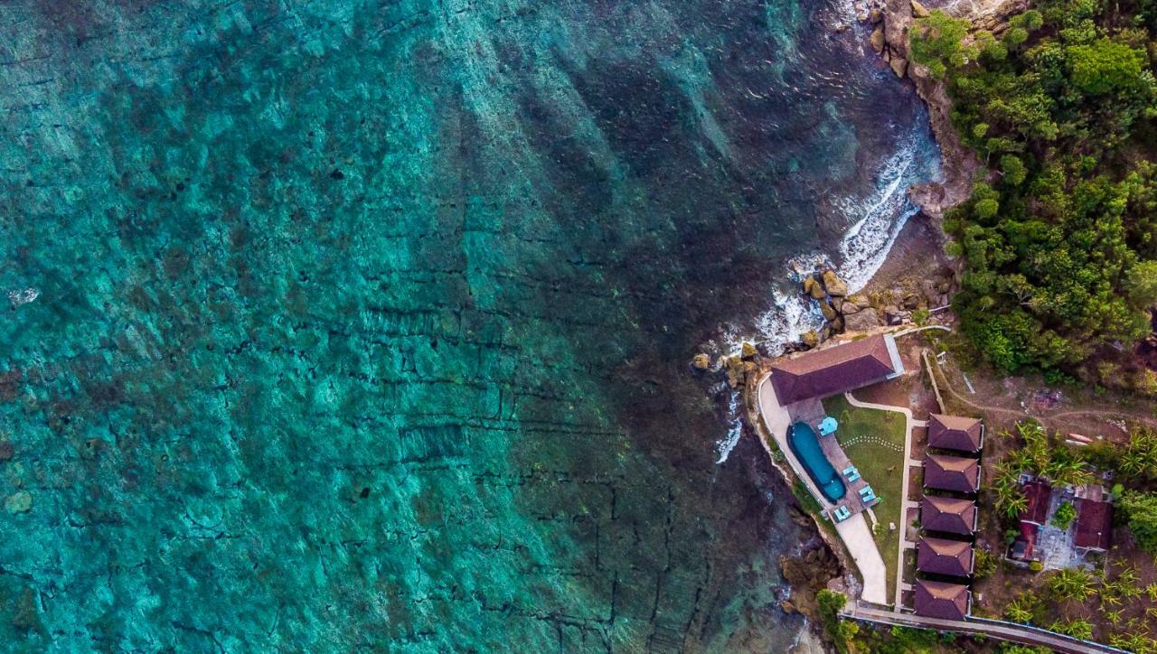 Ombak Bay Lembongan Hotel Exterior photo